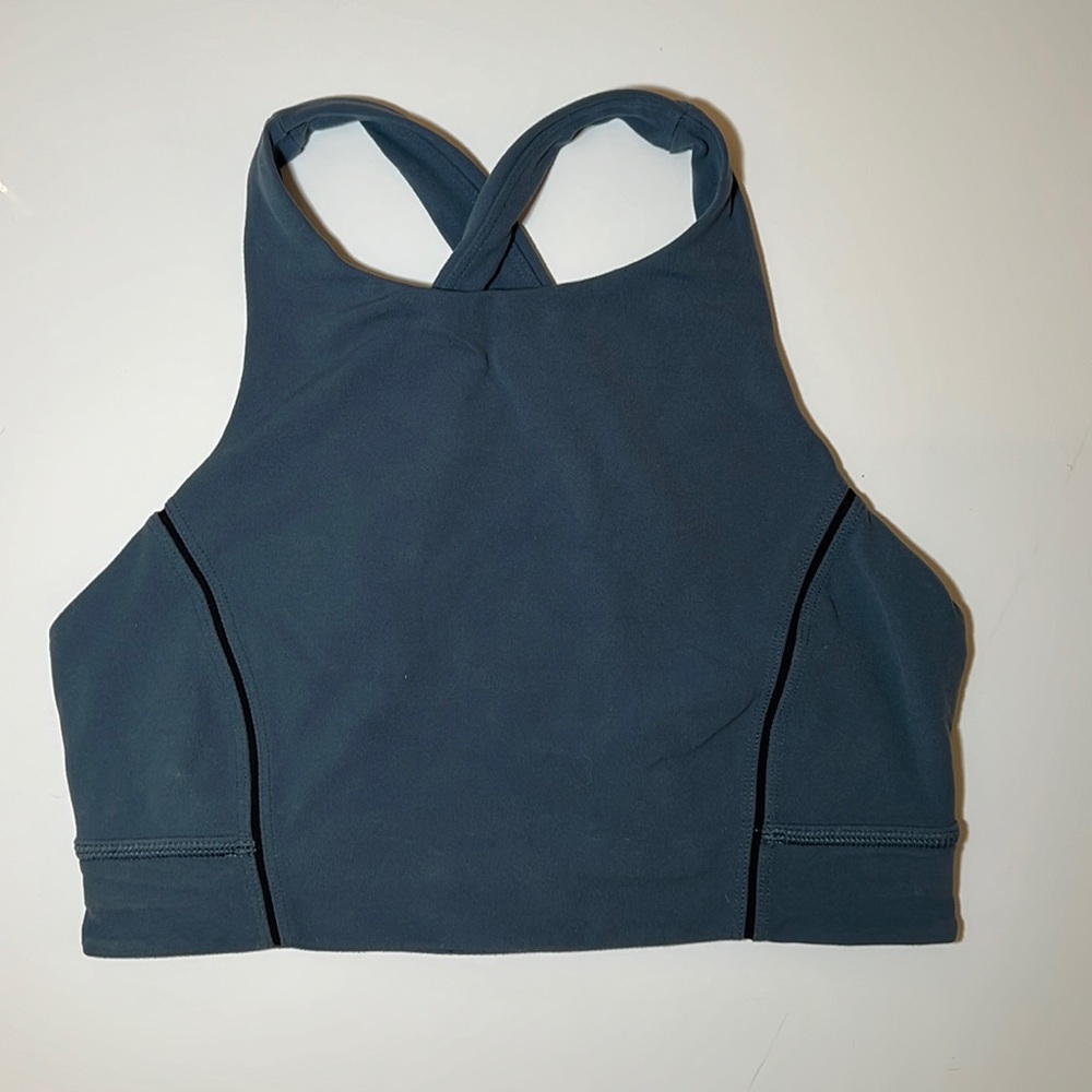 Lululemon Strappy Back Sports Bra Size 6